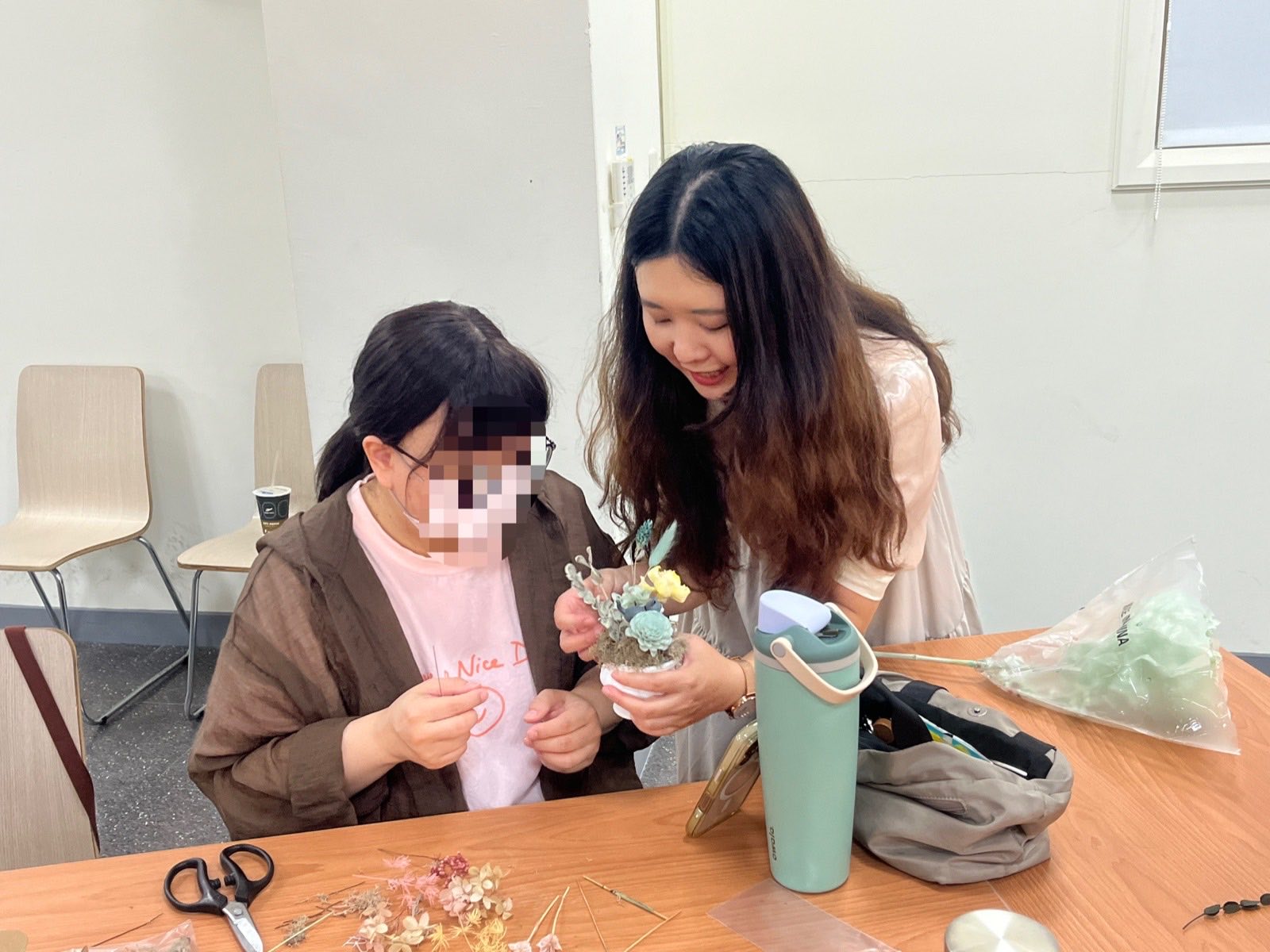 企業紓壓花藝手作活動現場